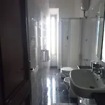 Tommy's House Апартаменты *