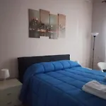 Tommy's House Апартаменты *