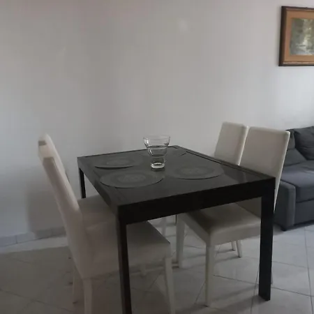 Tommy's House Διαμέρισμα
