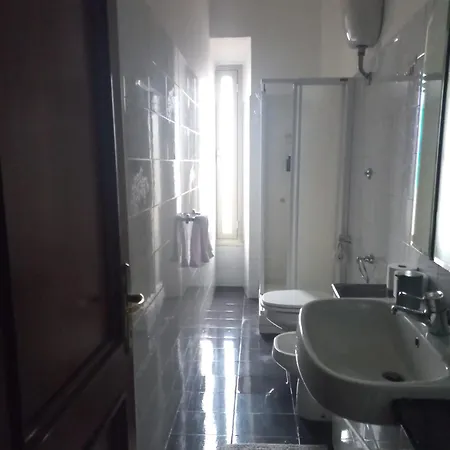 Tommy's House Apartment *